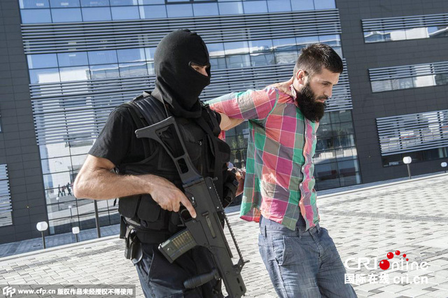 科索沃警察逮捕5名涉嫌投毒恐怖分子