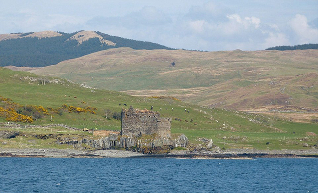 苏格兰800年古堡将变豪华酒店 改造中发现500年密室