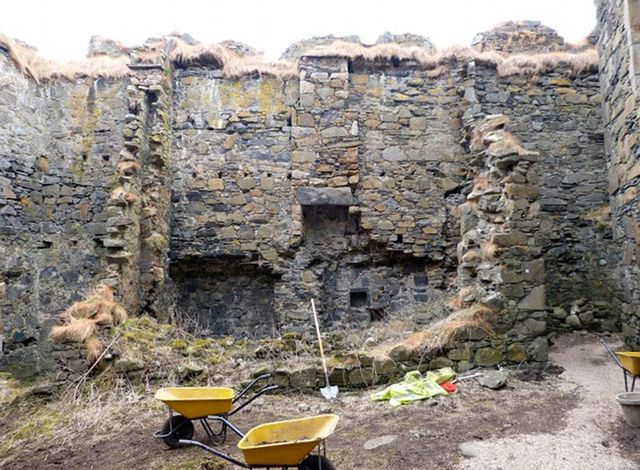 苏格兰800年古堡将变豪华酒店 改造中发现500年密室