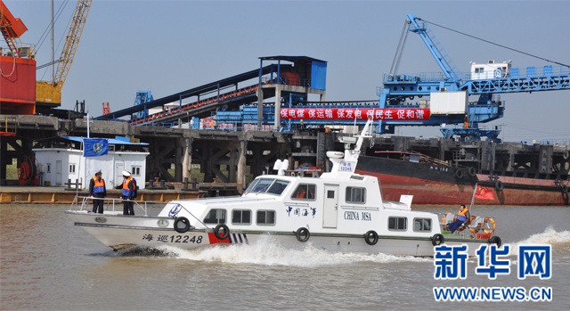 長江海事優先安排130余艘次民生物資船舶過閘