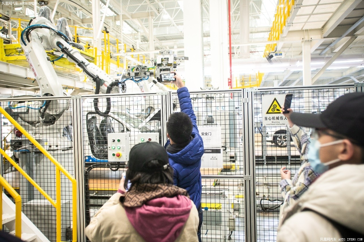 跟传祺EMPOW55一起走进宜昌工厂探秘