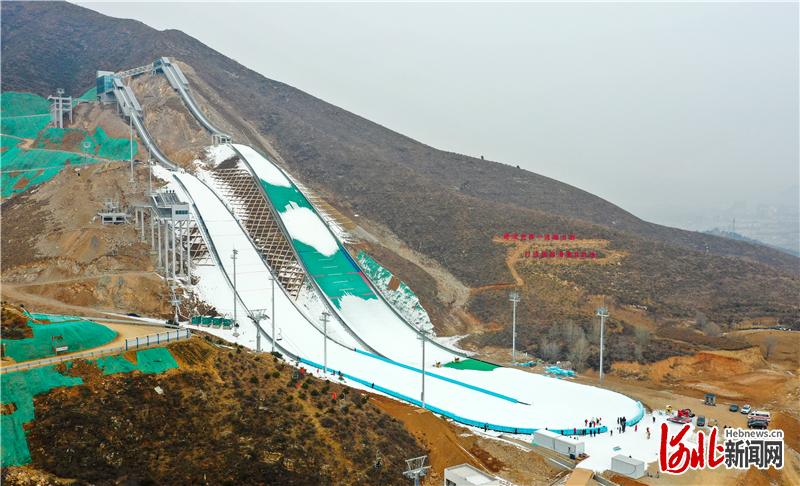 相約冬奧｜河北淶源國家跳臺滑雪訓練科研基地正式投用