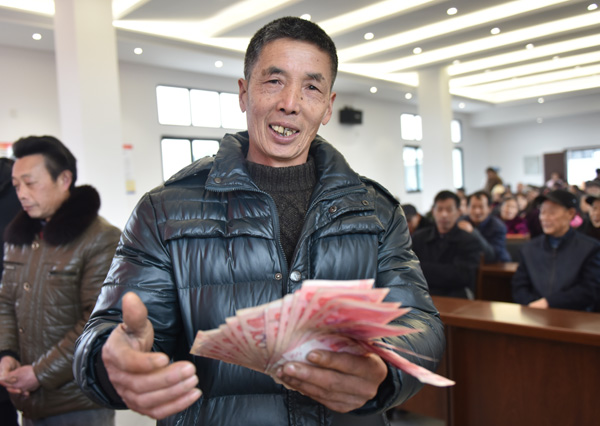 杨晓川):近日,宜宾市宋家镇胡坝村宋橙种植专业合作社召开股民分红