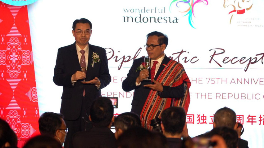 RESEPSI DIPLOMATIK WONDERFUL INDONESIA REKAT ERAT  70 TAHUN PERSAHABATAN INDONESIA-TIONGKOK
