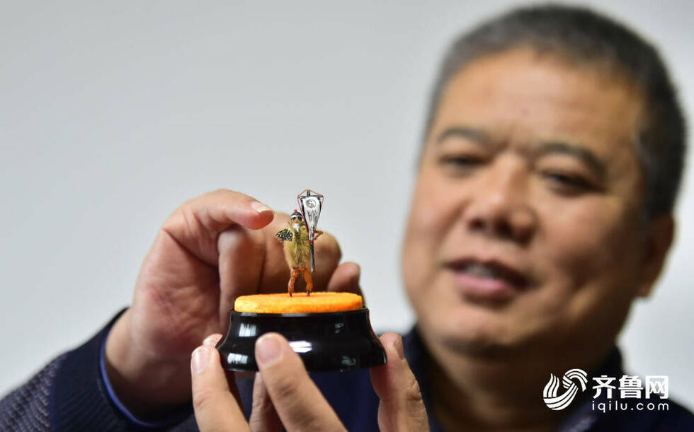 济南非遗产传人“毛猴杨”：融入面塑纸雕技艺，用毛猴复现老济南的旧日烟火气