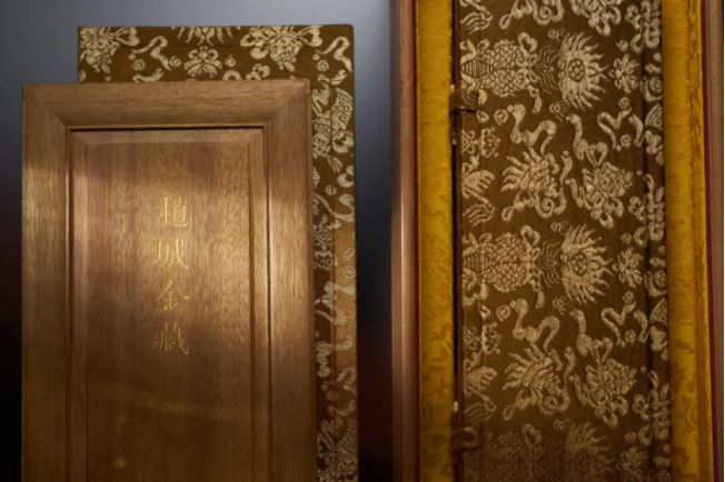 这套“天壤间的孤本秘籍”，在抗战时期经历了怎样的九死一生