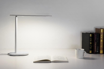 眼见清澈光，欧普华为联手推出智清台灯，打造智慧健康光