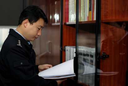 重慶江北警營“王博士”與法同行  確保有法可依