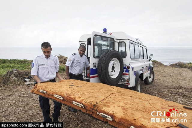 留尼汪島再現疑似MH370殘骸