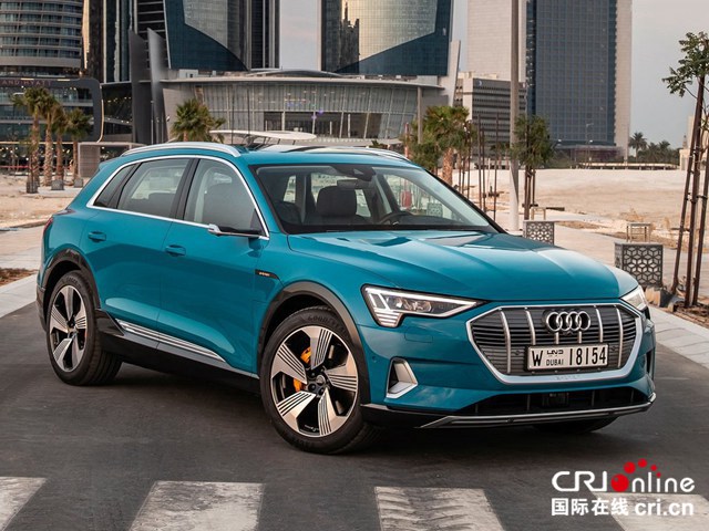 图片默认标题_fororder_奥迪e-tron-00