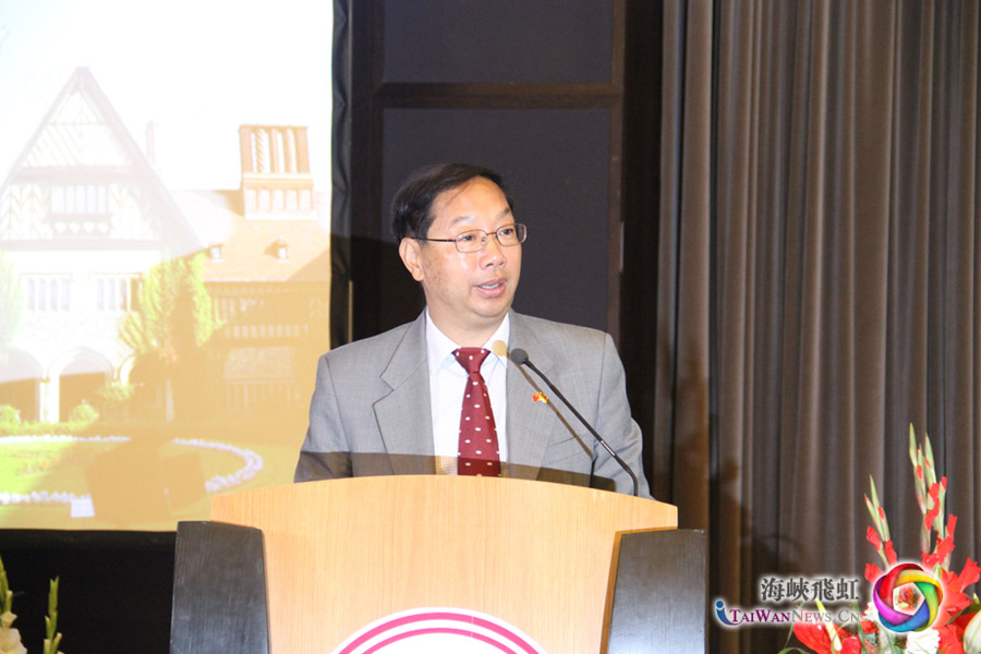 中国驻德大使史明德在大会上致辞。