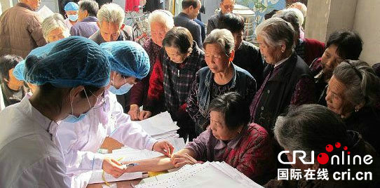 【河南供稿】南陽市內鄉縣積極開展為農村老人進行健康體檢工作