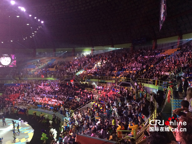 中国代表团亮相第43届世界技能大赛开幕式