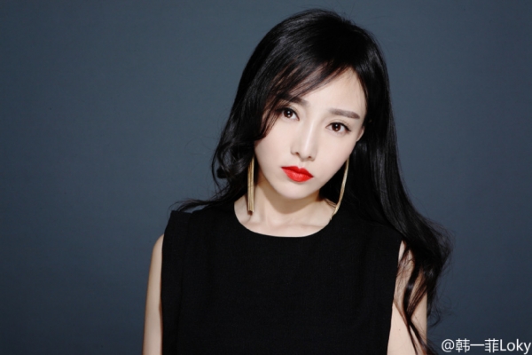 籃球寶貝試衣間徵婚 曾為男籃大尺度出鏡 籃球寶貝試衣間徵婚 曾為男籃大尺度出鏡