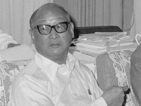 王宽诚：宽以济世、诚以育人