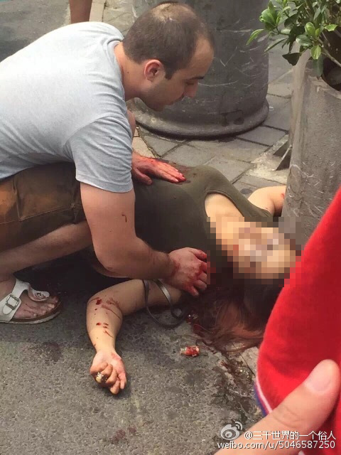 三里屯杀人事件致1死1伤 男子持近1米长尖刀