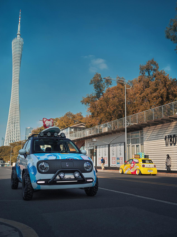 融创茂突现阿狸改装车 哪儿来的小狐狸？