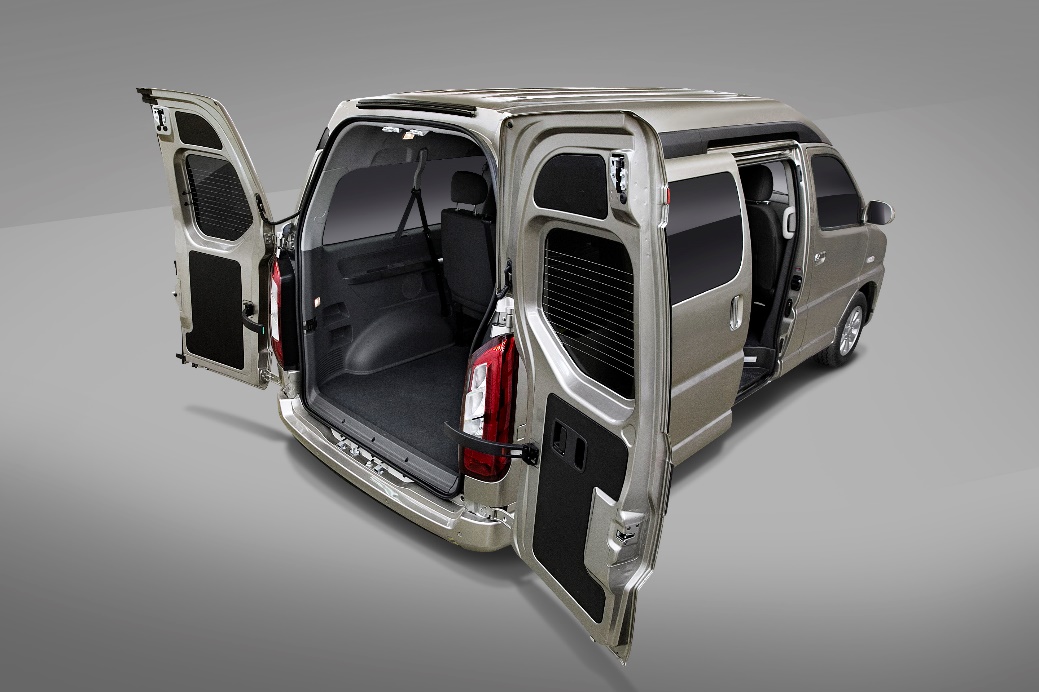 商务轻客好选择 华晨雷诺金杯海狮王家族8.49万带回家