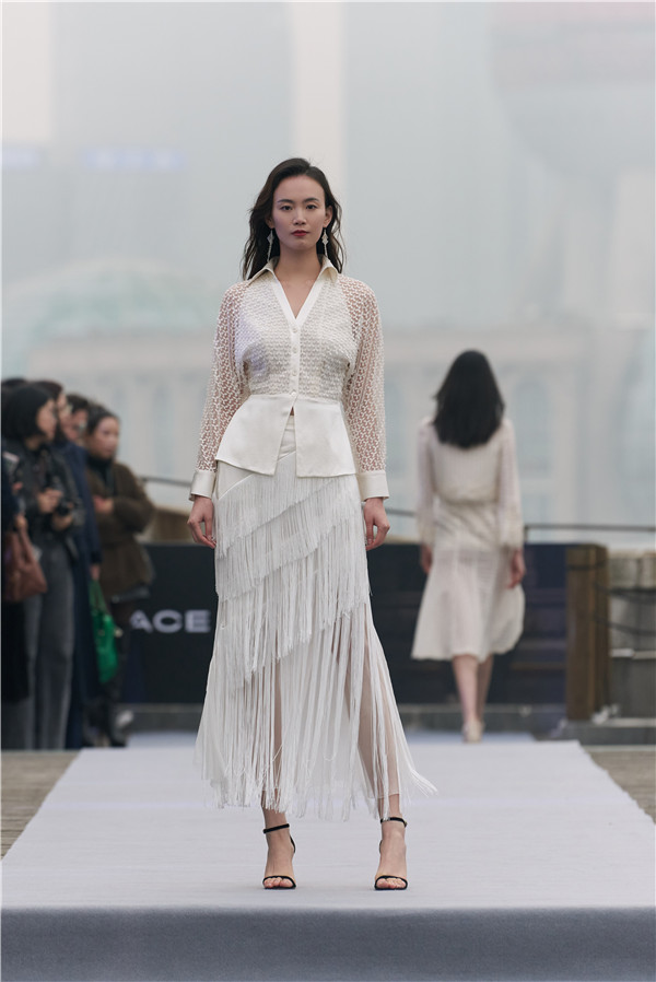 Grace Chen“浮生之安”破雾而来，呈现浦江史上最精彩的一场秀！
