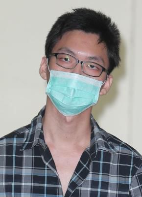 台北地鐵殺人案:鄭捷當庭向老師道歉 稱讓其失望