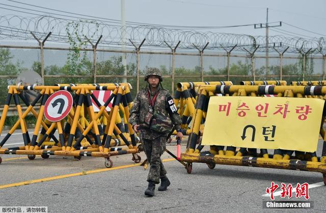 韓國士兵設路障封鎖前往朝鮮道路