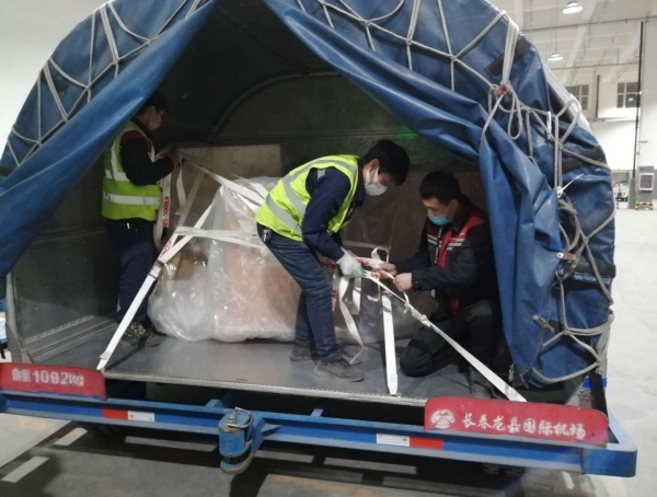 长春机场已经运输保障防疫物资75.5吨