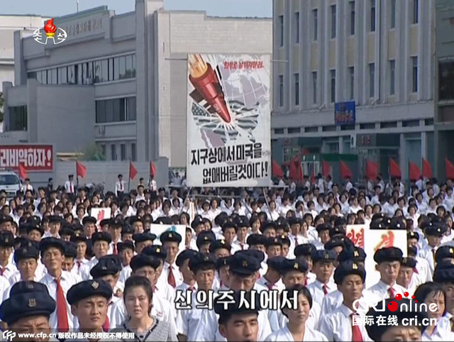 朝鲜100万余名青年踊跃报名参军
