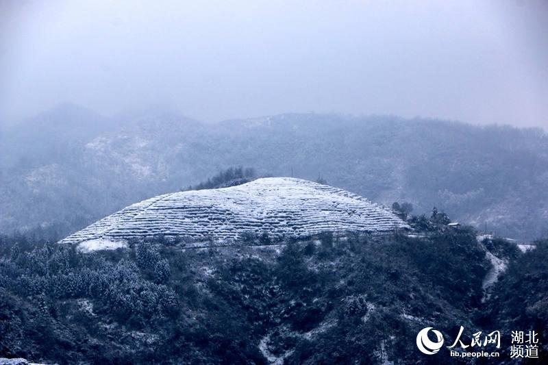 湖北竹山：林海雪原山水美如画