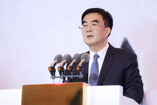 中国酒业协会名酒收藏委员会“家有老酒”——民间寻宝五粮液专场活动在宜宾举行