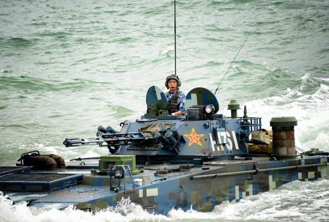 中俄海军成功举行首次联合登陆作战演习