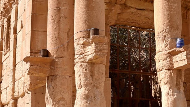 “伊斯兰国”恐怖分子公布炸毁叙利亚神庙全程