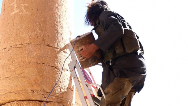 “伊斯蘭國”恐怖分子公佈炸毀敘利亞神廟全程