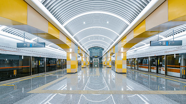 全长近70公里 成都地铁6号线开通运营