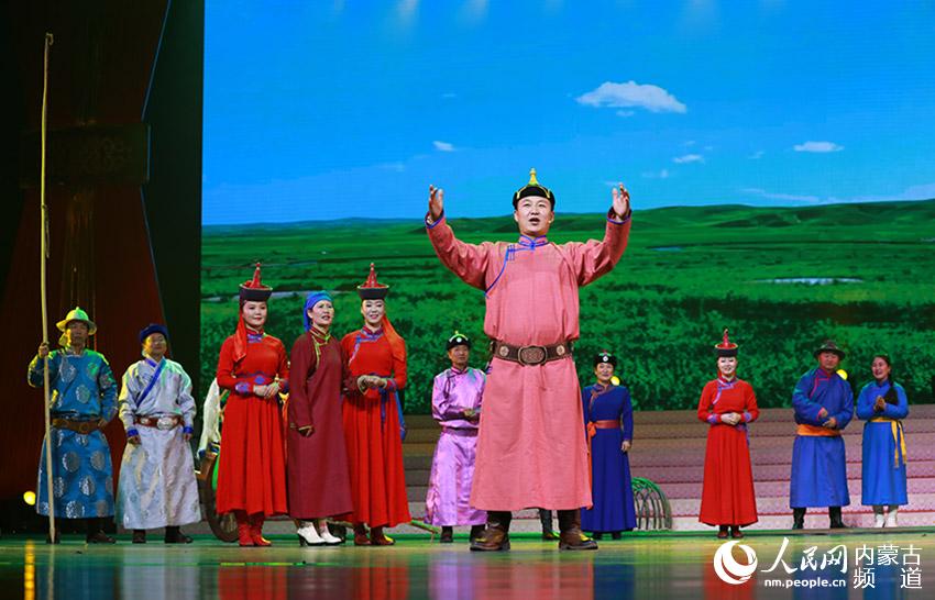 【法制视线】内蒙古自治区司法厅“法制乌兰牧骑”汇报演出举行