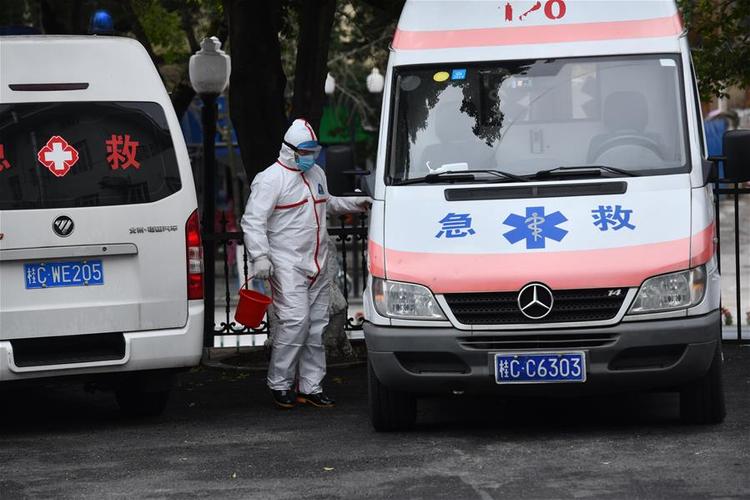 “怕，但總得有人上”——廣西桂林南溪山醫院“救護車三人組”的故事