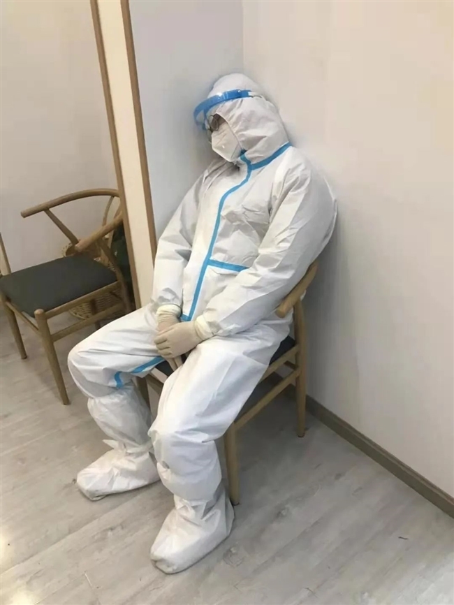 寒风落叶里，你值得整片星空！