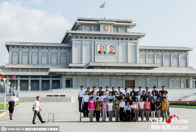 攝影師乘火車穿越朝鮮 朝鮮罕見鄉村照曝光