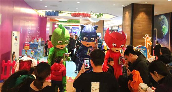 睡衣小英雄助阵 伟易达圣诞趴玩出新花样