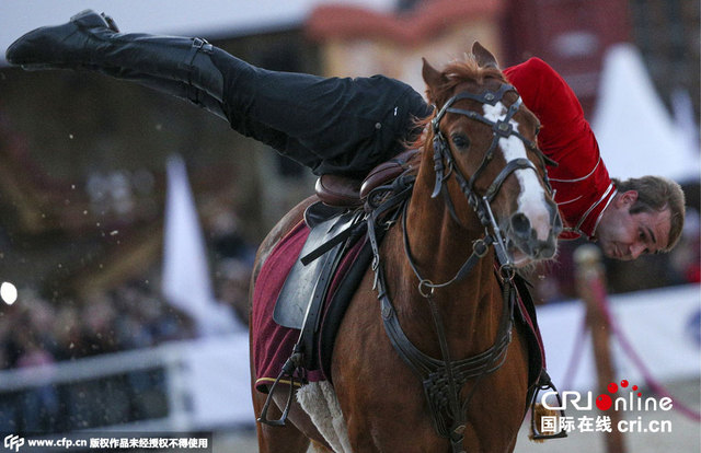 俄国际军乐节开幕在即 骑兵表演展高超技能