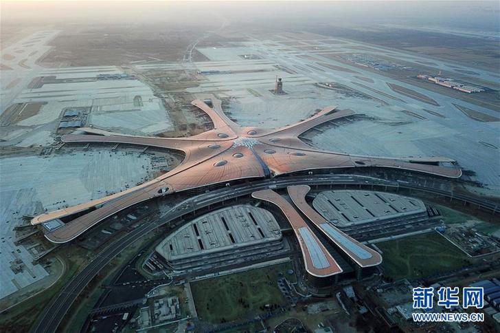 “鳳凰展翅”精彩亮相——北京大興國際機場建設新進展（中首）（一級頁面焦點滾動大圖）（財智推薦）