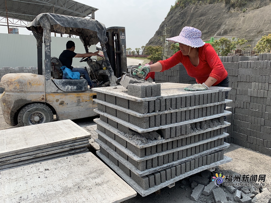 【福建时间主推】【福州】【移动版】【Chinanews带图】福州红庙岭循环经济产业园：打通垃圾分类最后一公里