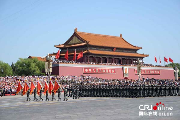 外国网友：中国大阅兵有利亚太地区和平互信