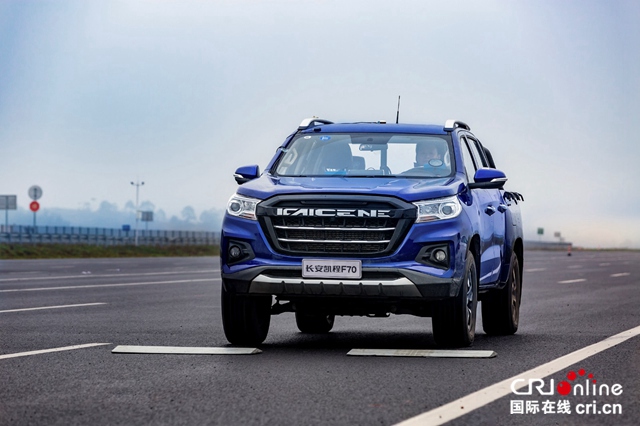 用实力说话 中欧合作宽体大皮卡长安凯程F70全车拆解