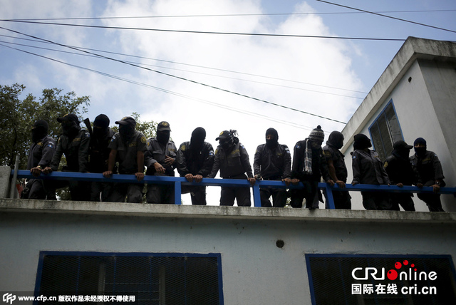 危地马拉四千名监狱守卫罢工要求涨薪