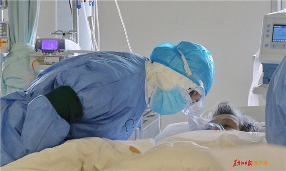 6小時的使命丨一件防護服的自述:趙鳴雁和我