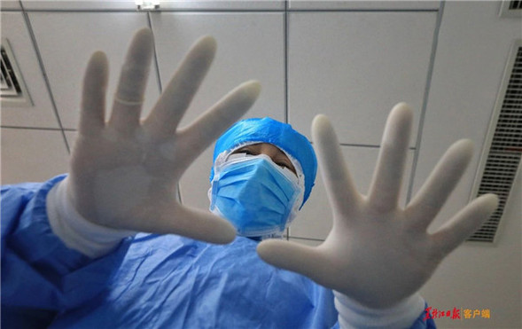 6小時的使命丨一件防護服的自述:趙鳴雁和我