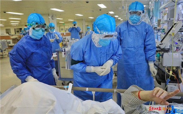 6小時的使命丨一件防護服的自述:趙鳴雁和我