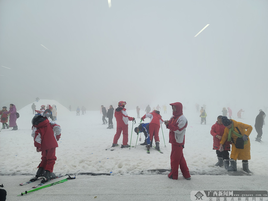 廣西全州縣“迎冬奧·桂林天湖冰雪季”盛大開幕