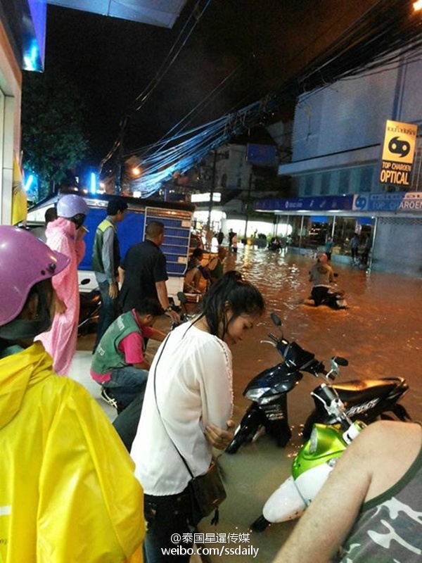 颱風暴雨過境泰國 芭提雅城內澇嚴重