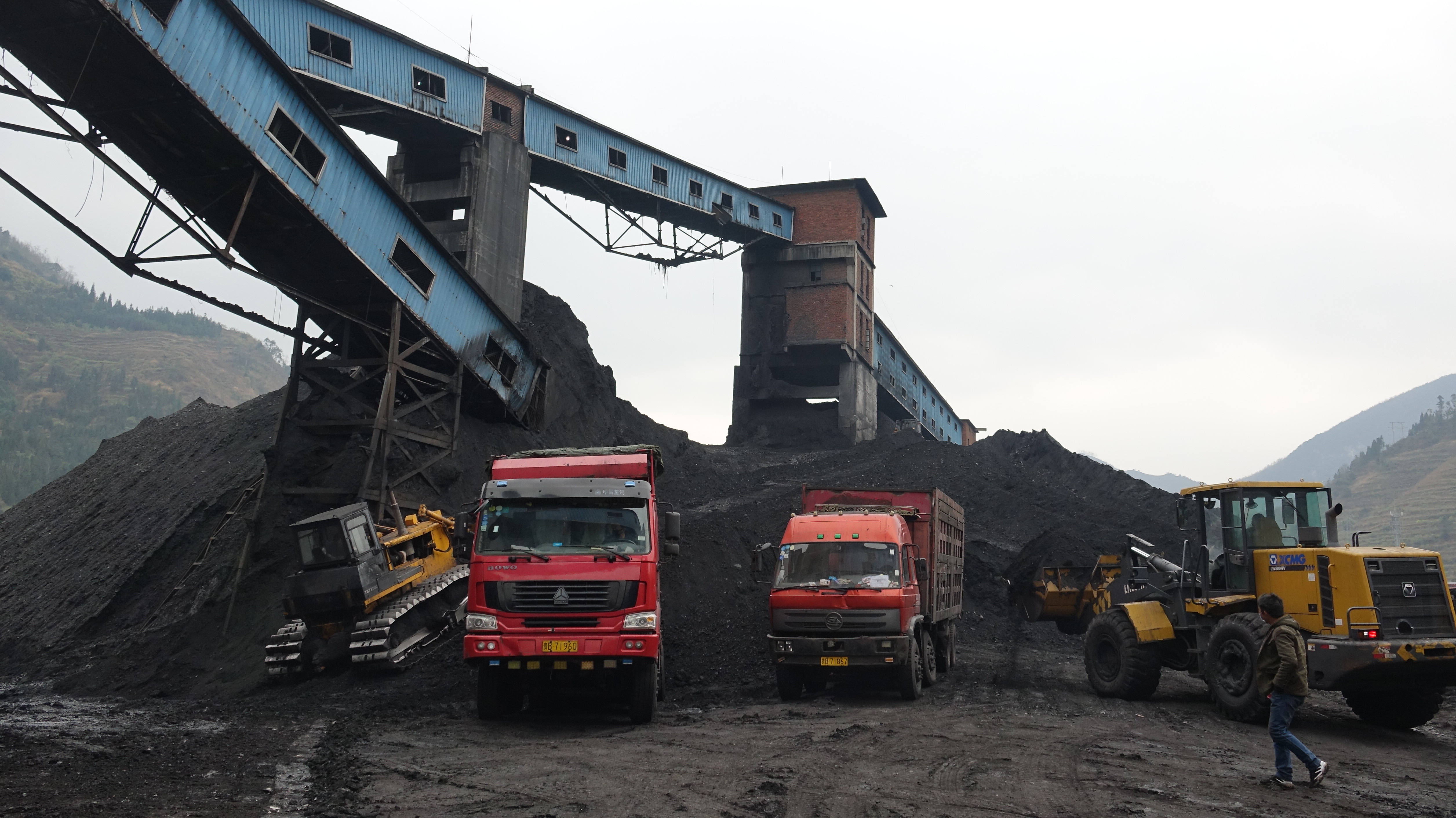 【把时间抢回来 把损失补回来】贵州规上工业企业全面实现复工复产